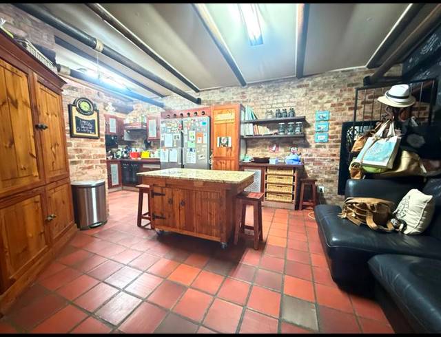 2 BEDROOM HOUSE FOR SALE IN DIE WINGERD